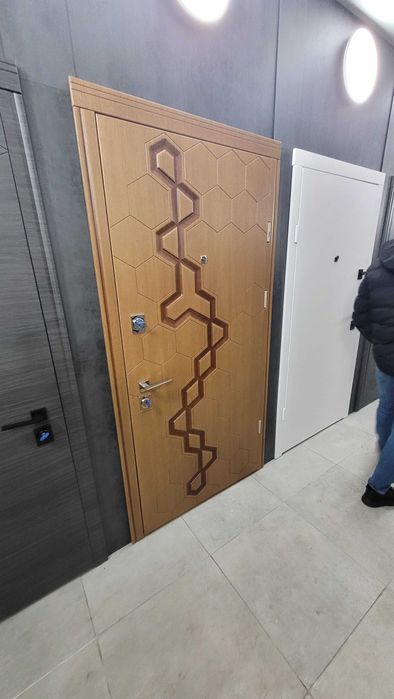 Vand Usa Metalica Intrare Apartament STRAJ INFLEX