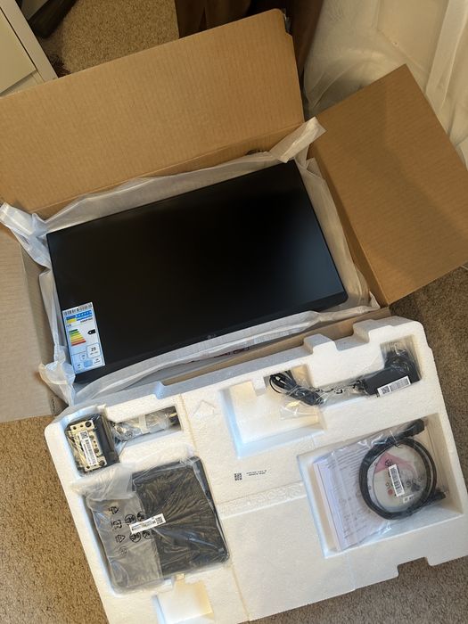 Монитор LG 24" 24MP400