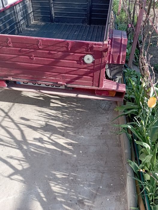 Vînd remorca autoturim
