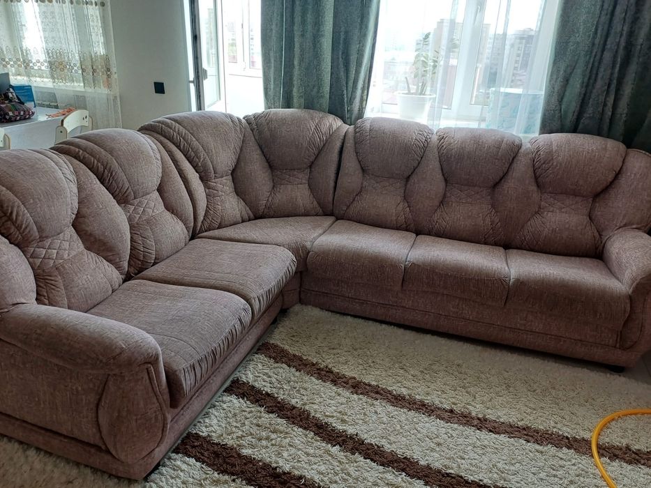 Продам диван.угловой