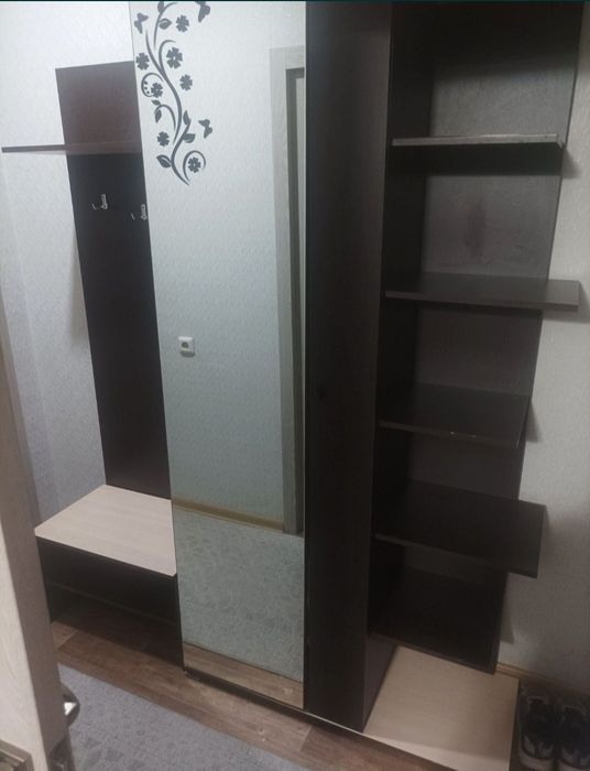 Продам прихожую!