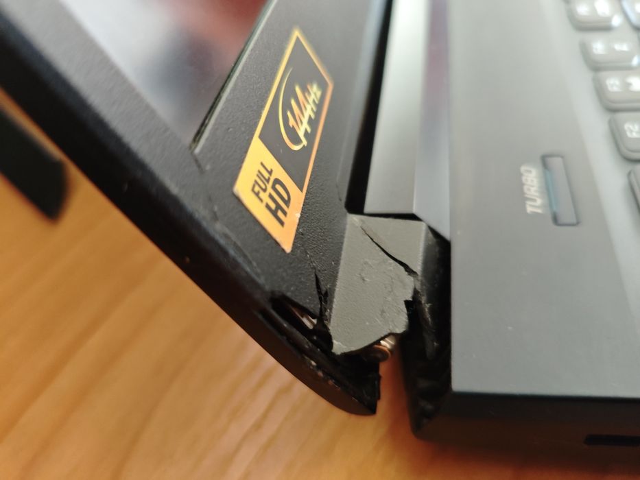 Продам Acer Predator Helios 300 (i7 9750H/ RTX 2060)