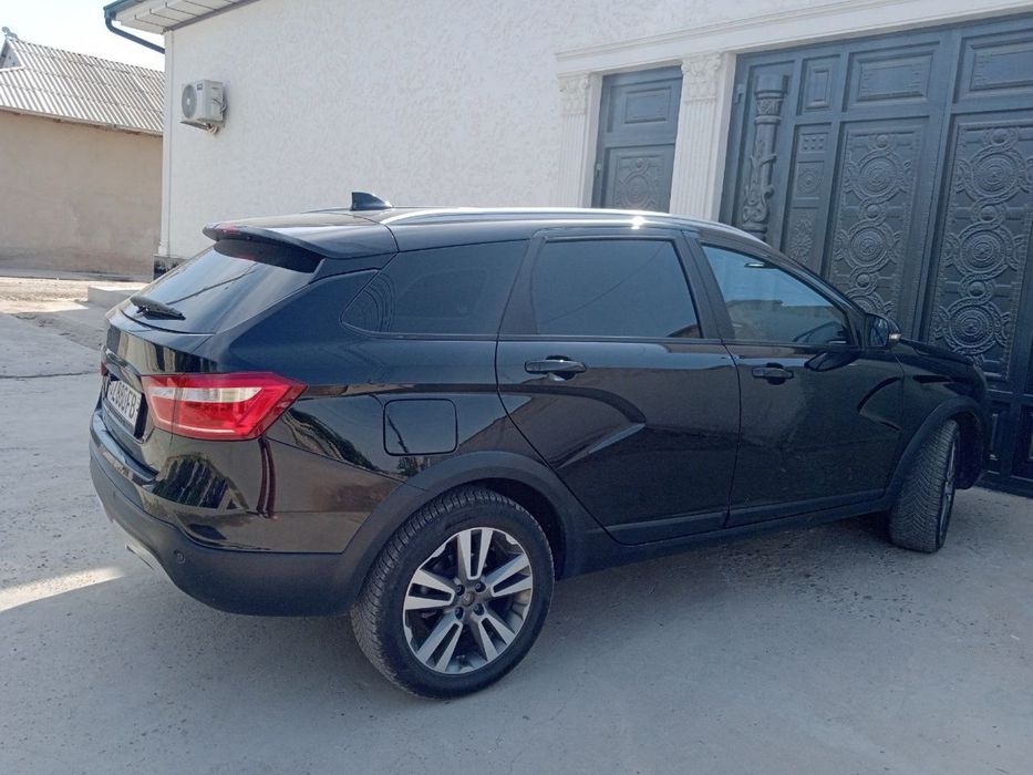 Lada Vesta sw cross
