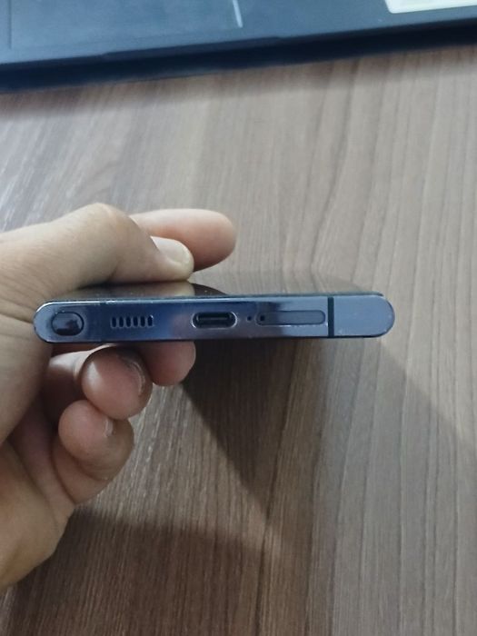 Samsung S 22 ultra sotiladi