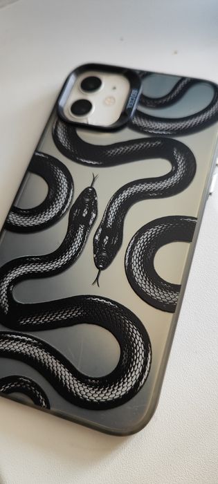 iPhone 11 новый.