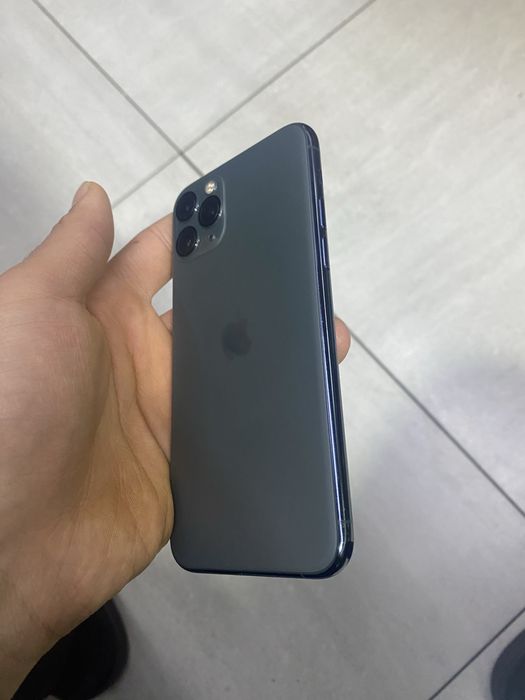 Iphone 11pro sotiladi.