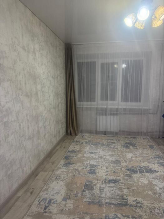 Продам квартиру 4 комнатную