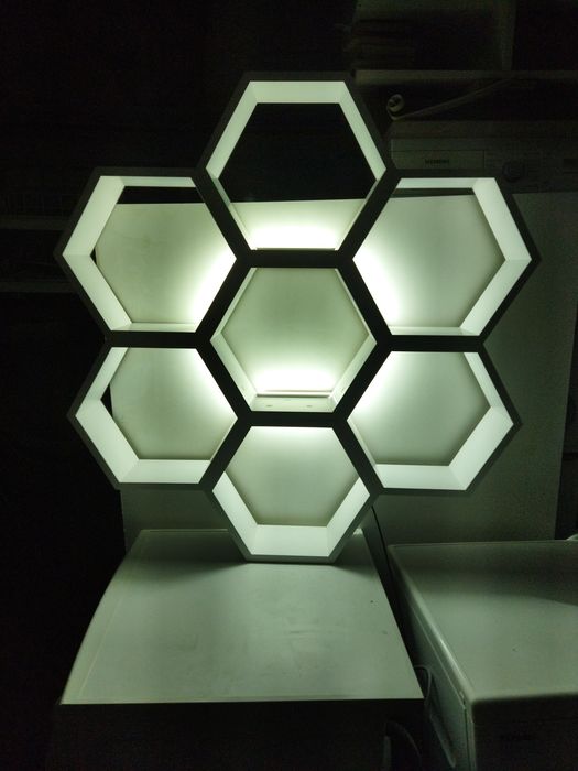 #Шестоъгълник#Етажерка#пчелна#пита#шестостен#LED#Осветление