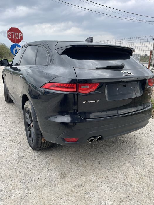 Fata completa Jaguar F Pace