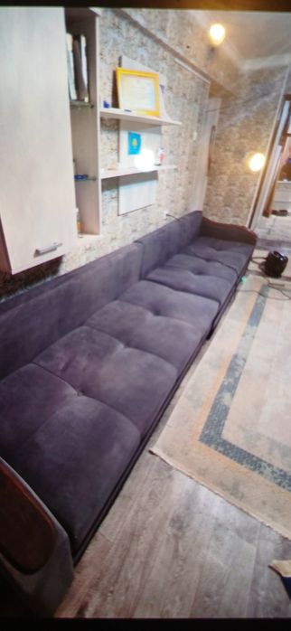 Продам диван в отличнам состояние