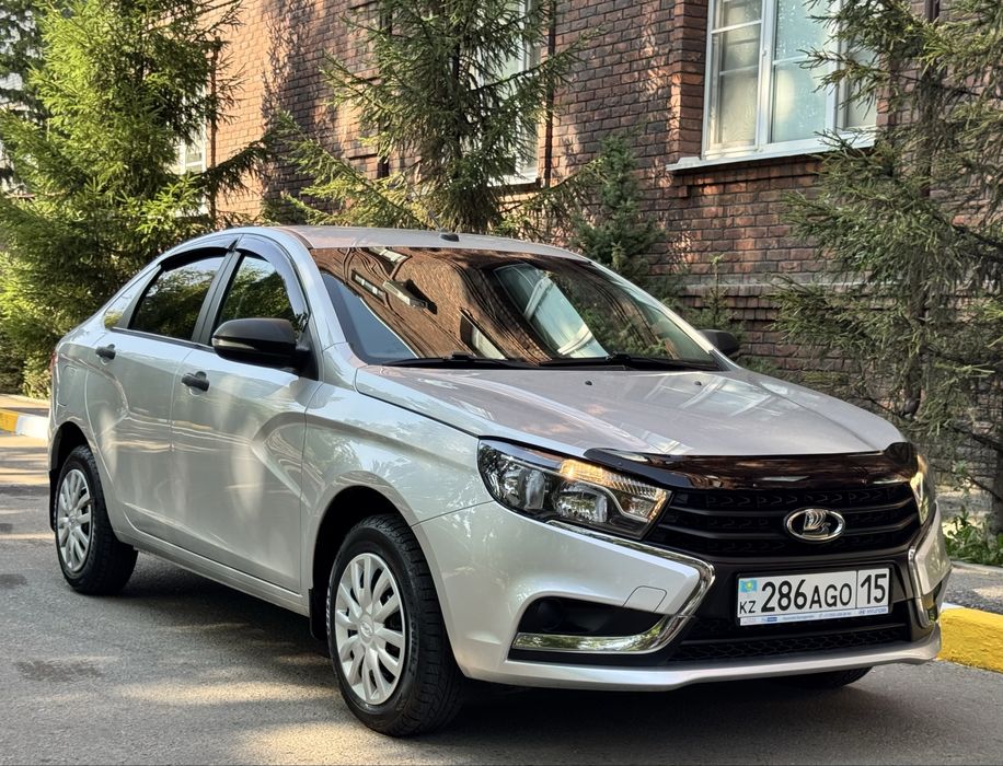 Продам лада веста 2022