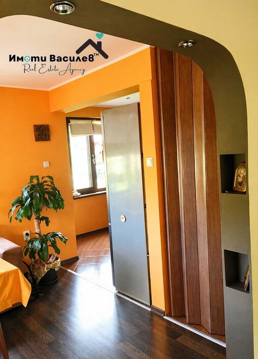 Продава ЕТАЖ ОТ КЪЩА град София, с. Владая