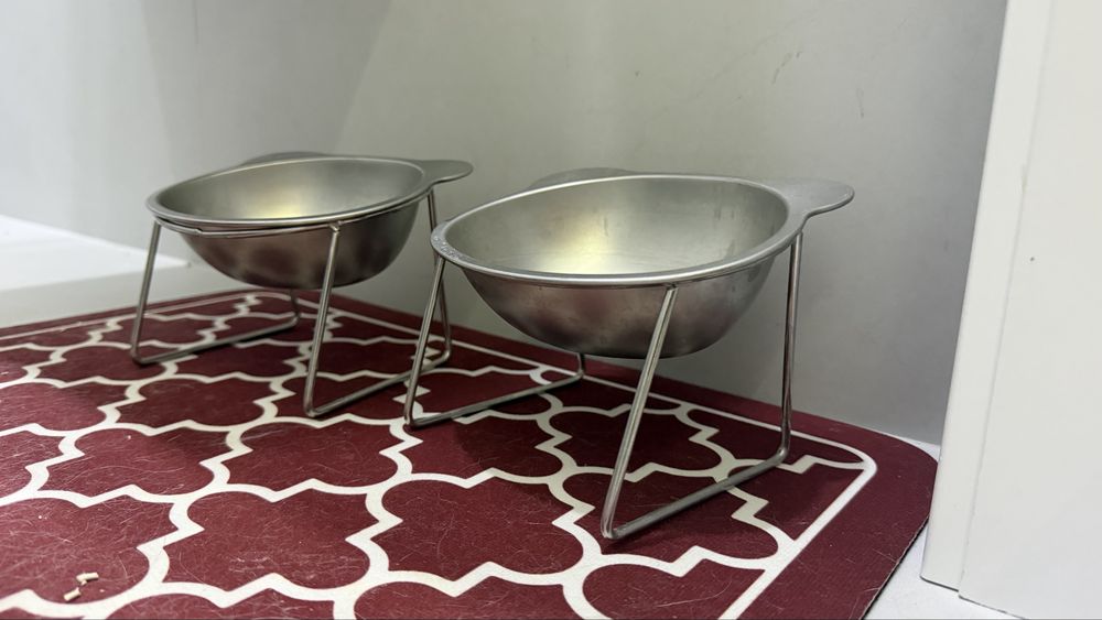 Продам миски для кошек