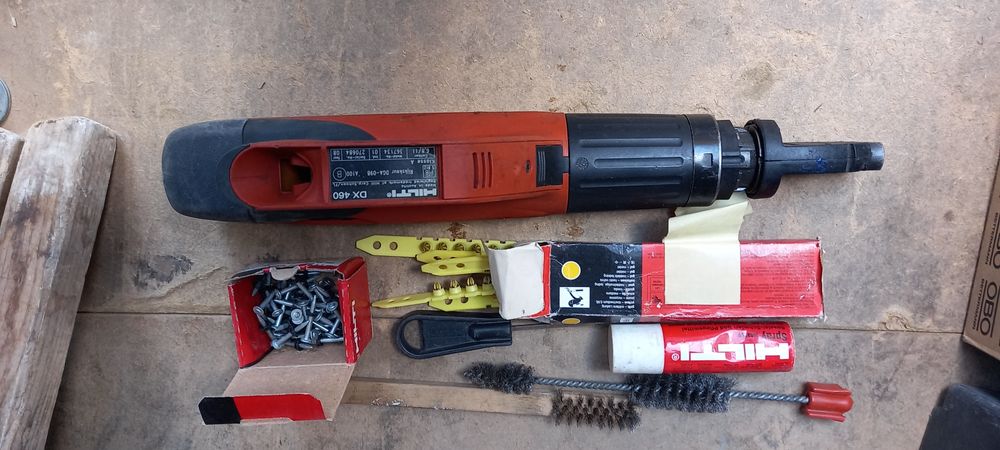 Пистолет за директен монтаж Хилти DX 460