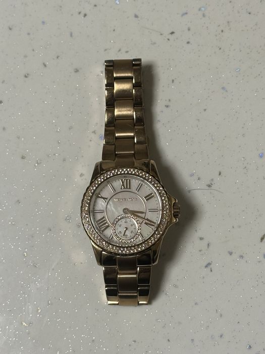 Часовник Michael Kors