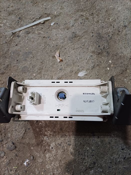 Часы на Паджеро И.О.