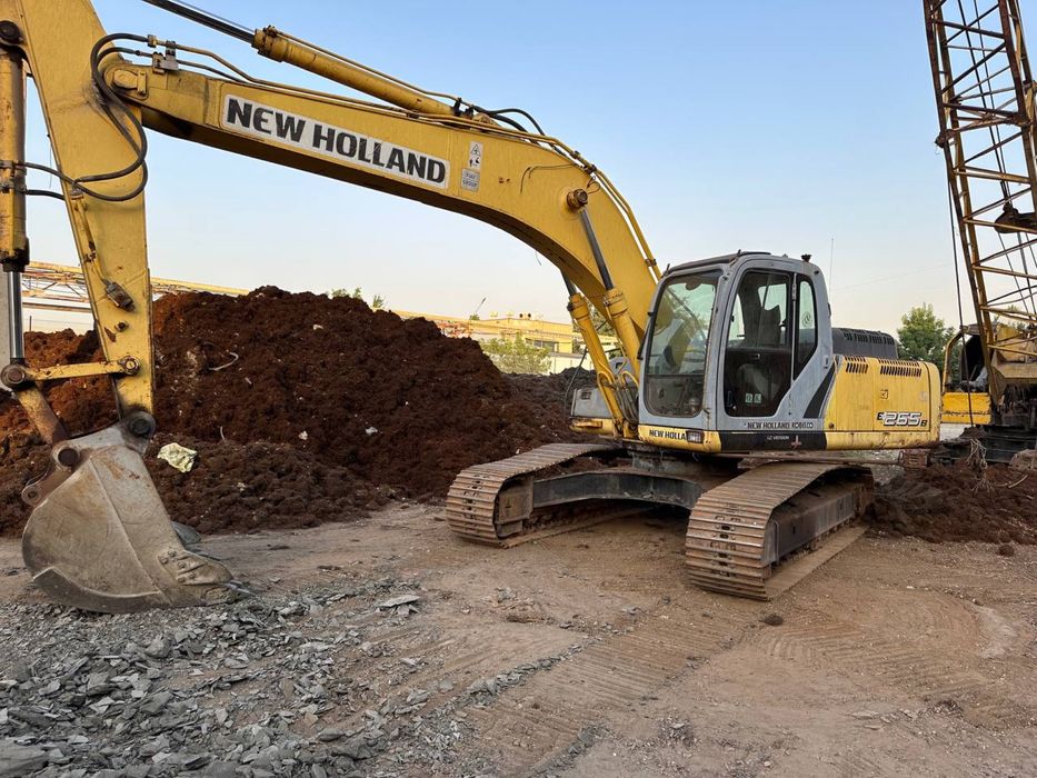 Продается гусеничный эксковатор.