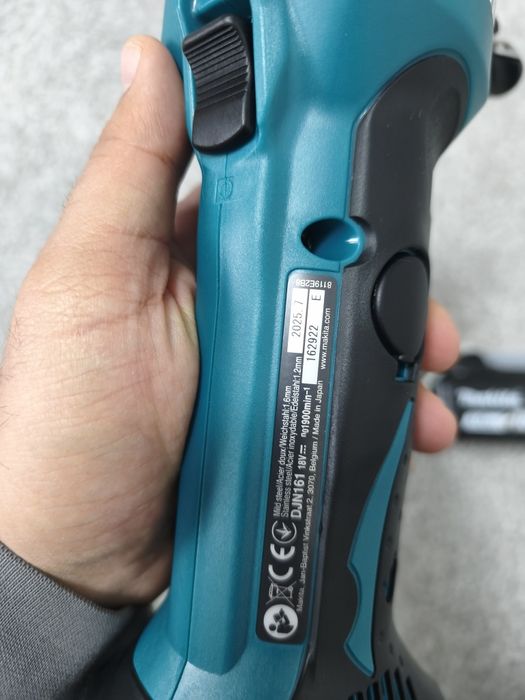 Masina taiat tabla Makita DJN161