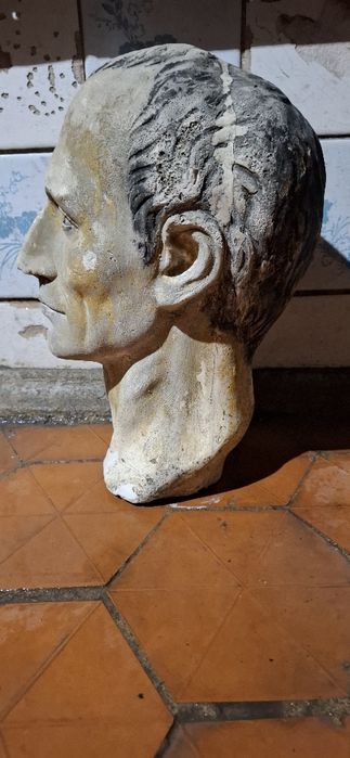 Лепнина головы из гипса