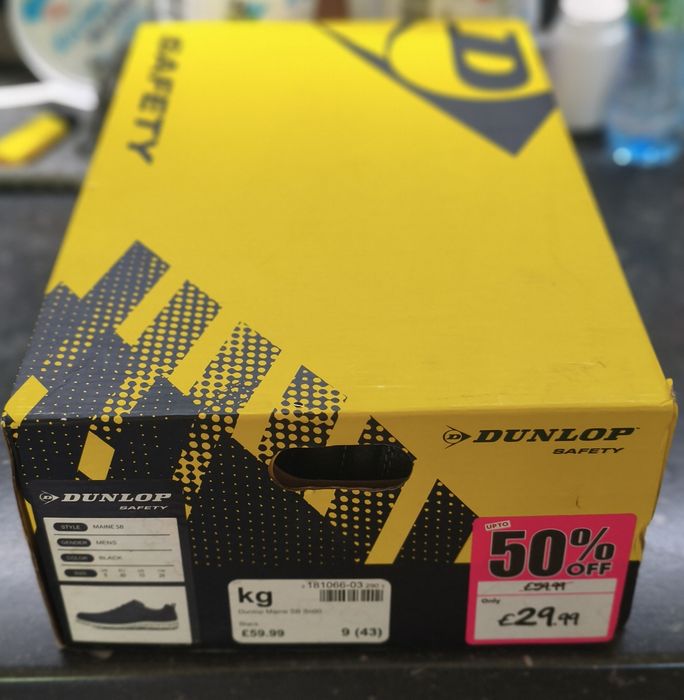 Предпазни работни обувки DUNLOP