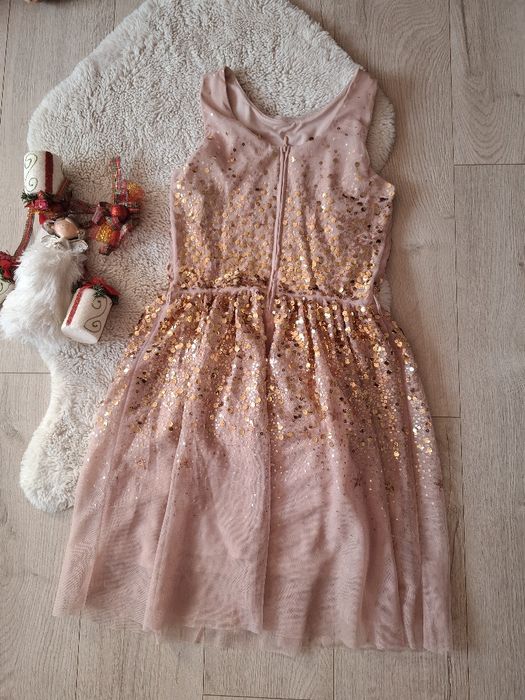 Официалната рокля  с пайети H&M