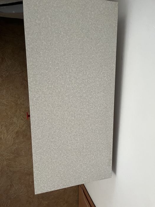 Продам детский столик