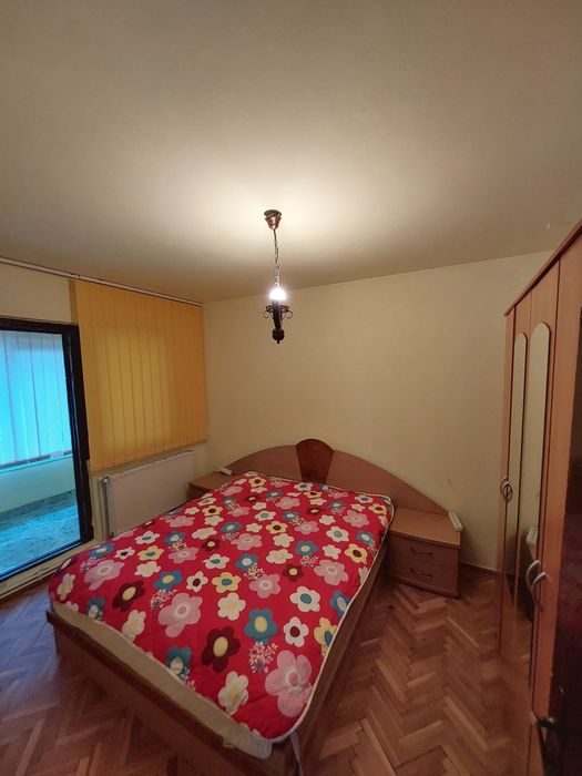 Apartament de închiriat
