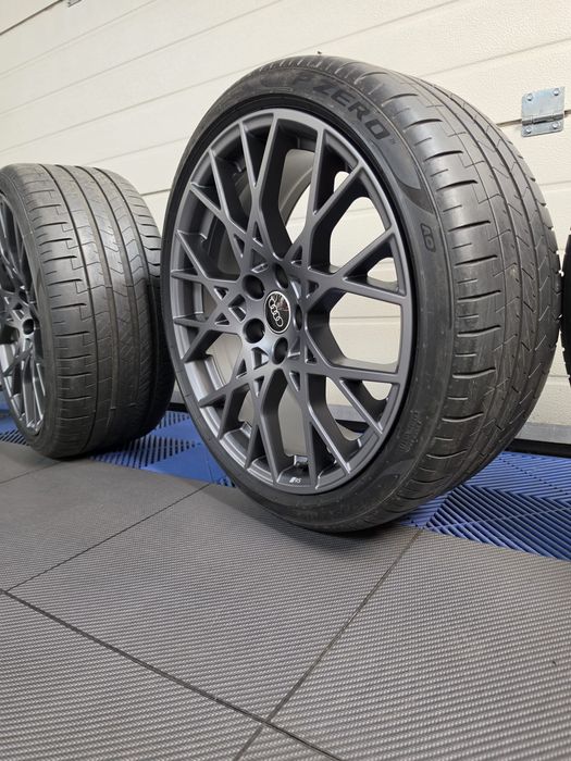 Оригинални Audi RS3 8Y 19" джанти Performance Edition Motorsport + Pirelli