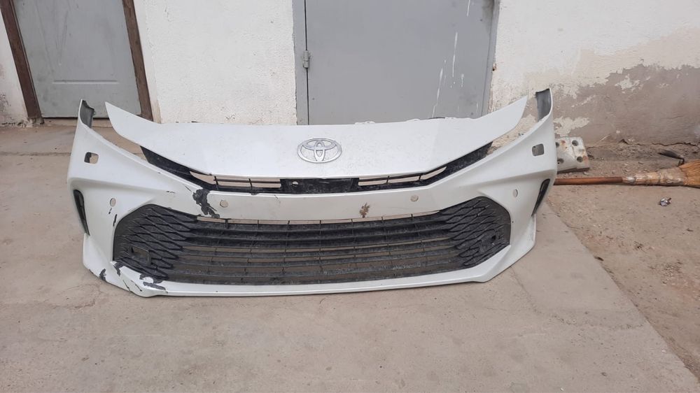 Toyota camry 80 оригиналный бампер