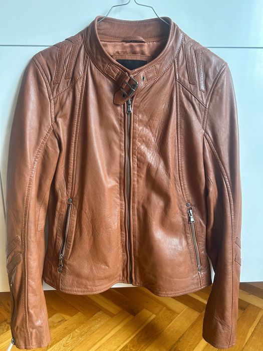 Яке естествена кожа.   .