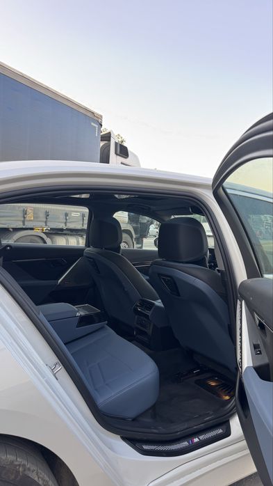 BMW i5 40L 4 oy 2025 yil