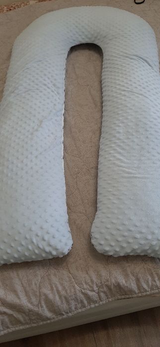 Продам подушку для беременных.