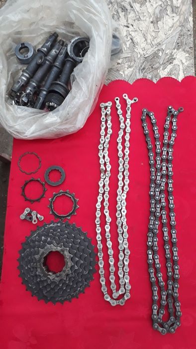 Vând accesorii bicicletă