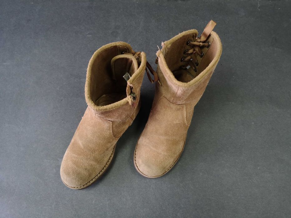 Ghete UGG 31 32  Bocanci PIELE incaltaminte copii  IMBLANITE Ca NOI