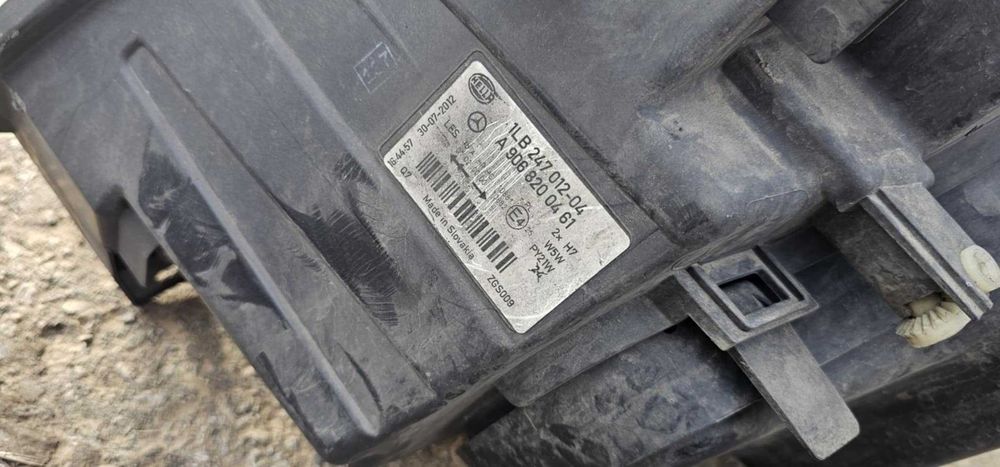 Ляв и Десен Фар за мерцедес Спринтер В 906 W 906 Mercedes Sprinter