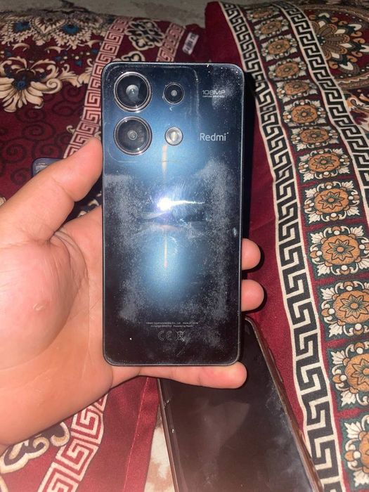 Telefon sotiladi narxi 100$ oladiganlar tel qilsin utiladi