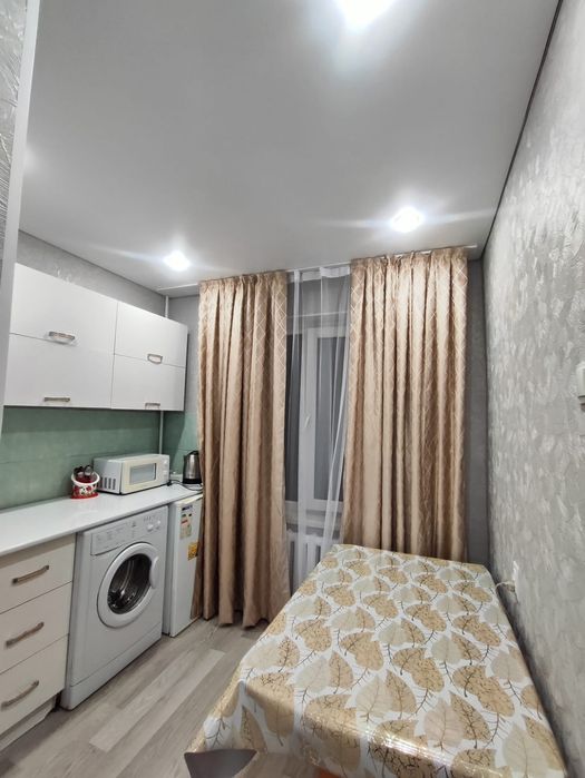 По часам  днём 2500 вечером 3000