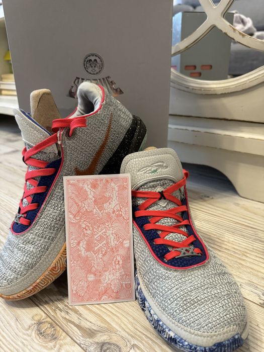 Pantofi sport baschet Nike Lebron Xx stare excelenta grip excelent