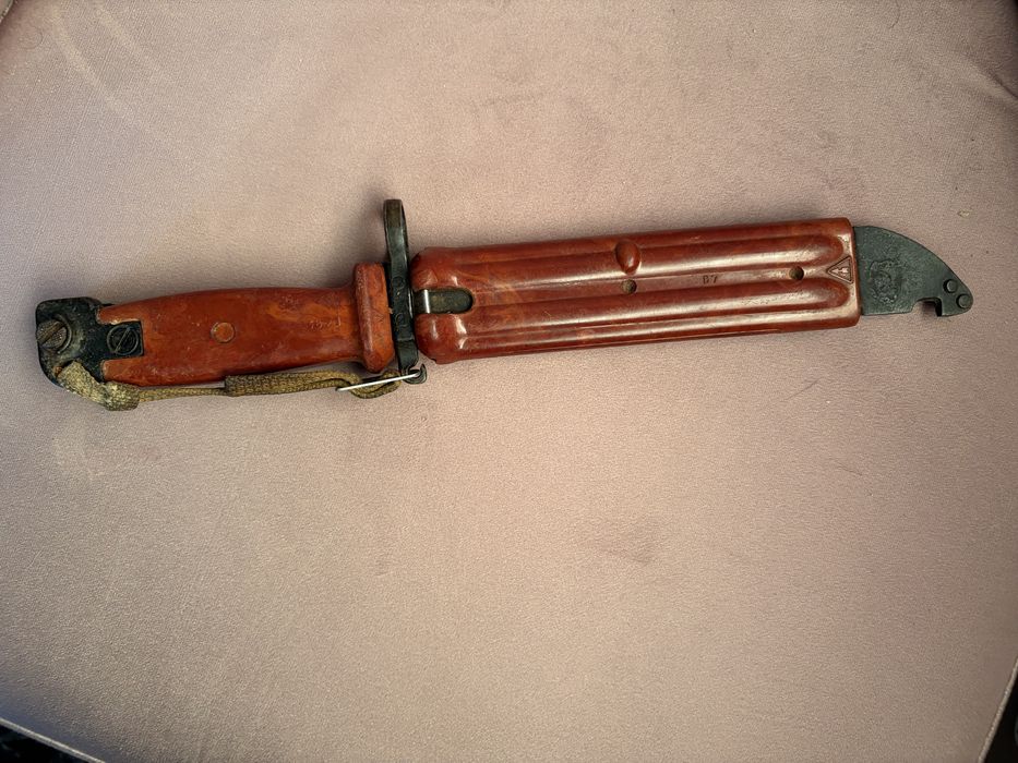 Оригинален щик нож за АК-74