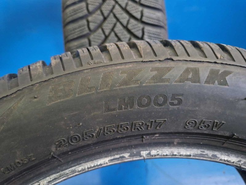 2 Bridgestone R17 205/55
зимни гуми DOT1821
