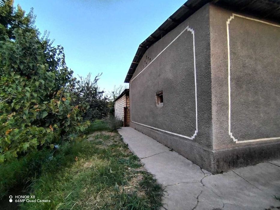 Продаётся дом с участком, расположенный в Туйтепе