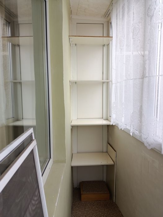 1 комн улучшенной по.4 этаж