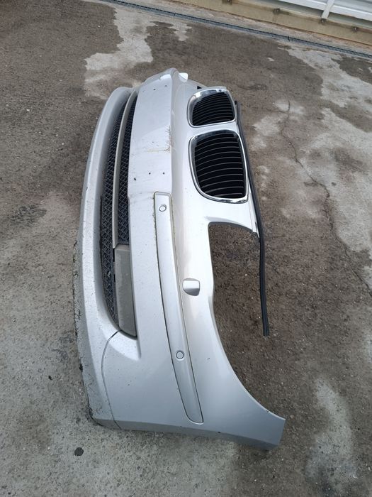 Bara fata BMW Seria 1 E81 E87 cu Proiectoare senzori  și spalatoare