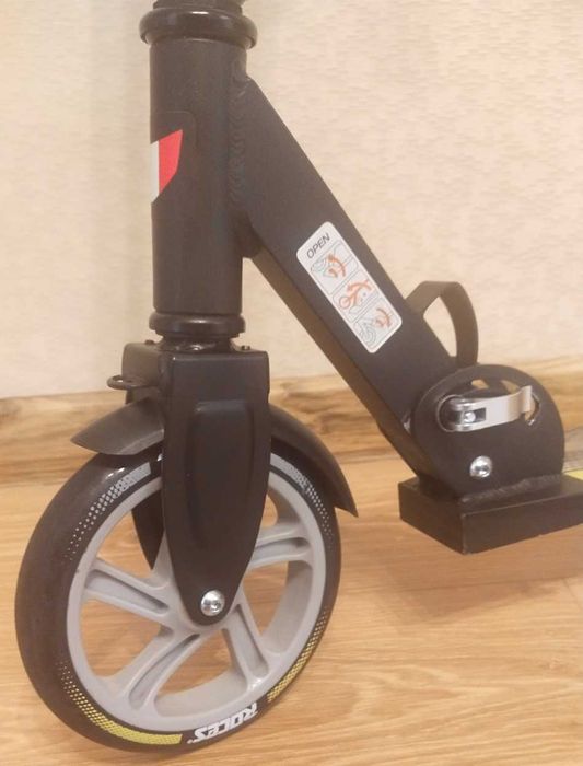 Складной самокат Roces