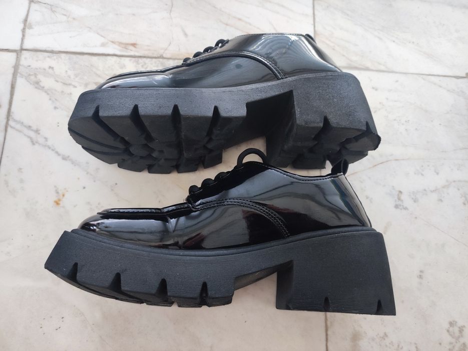 Дамски обувки. Боти естествена кожа