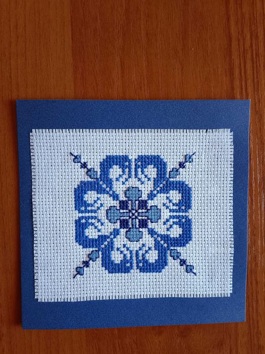 Бродирани картички с плик