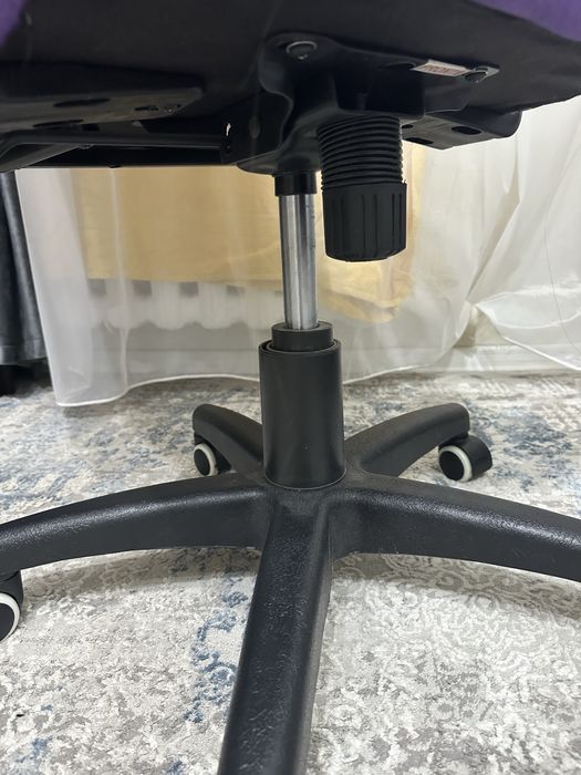 Кресло стул стульчик табуретка