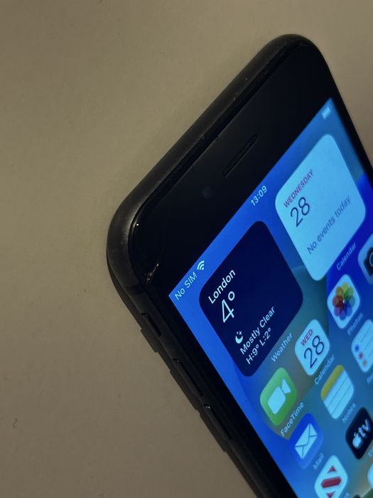 iPhone 8 Black, baterie 100%, neverlocked, Touch ID perfect