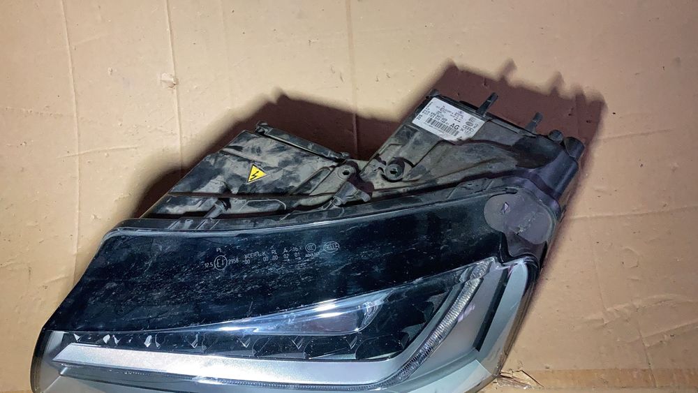 Far led Matrix Audi A8 D4 4H 2009 - 2013 far Stanga full led