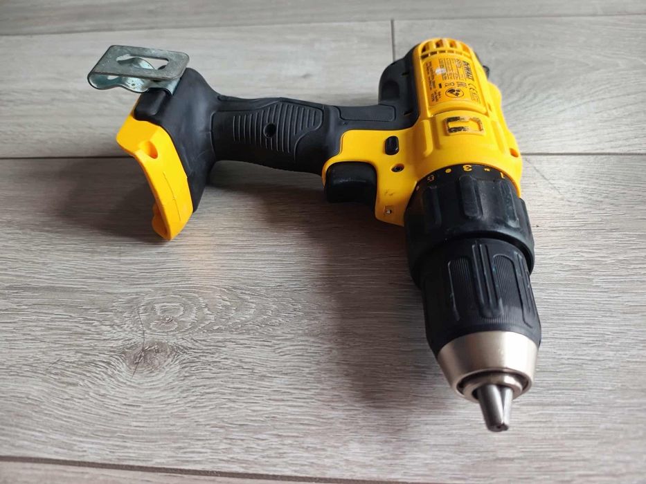 Bormasina DeWalt DCD776